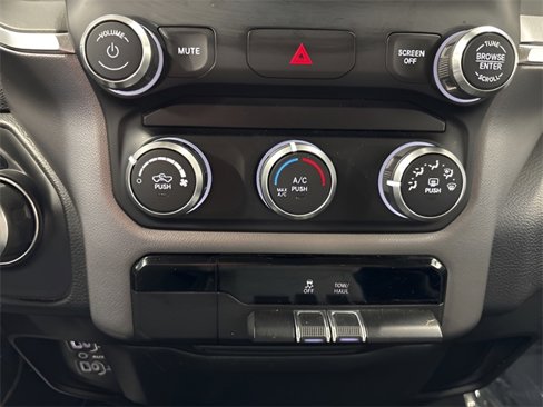 Used 2019 RAM 1500 Big Horn image 17