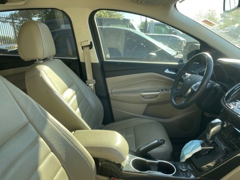 Used 2015 Ford Escape Titanium image 22