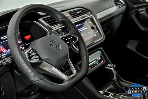 Used 2022 Volkswagen Tiguan SE R-Line image 14