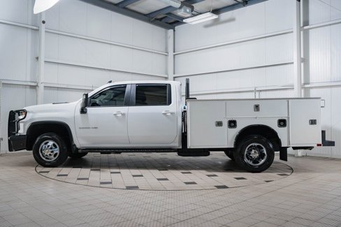 Used 2024 Chevrolet Silverado 3500 LT w/ Snow Plow Prep Package image 4