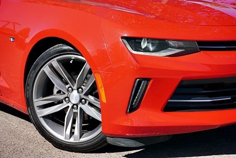 Used 2018 Chevrolet Camaro LT w/ RS Package image 4