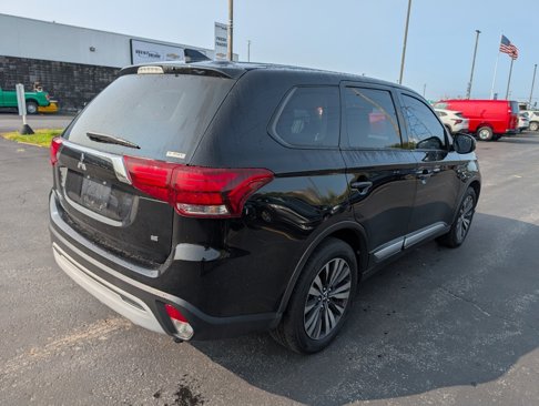 Used 2020 Mitsubishi Outlander AWD image 10