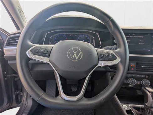 Used 2022 Volkswagen Jetta SEL image 12