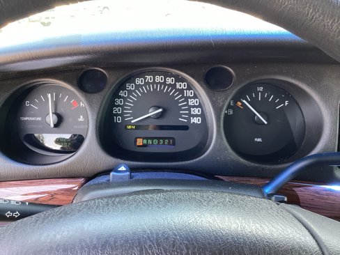 Used 2004 Buick Le Sabre Custom image 22