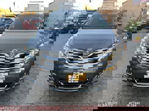 Used 2015 Toyota Venza LE image 4