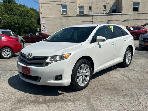 Used 2015 Toyota Venza LE image 2