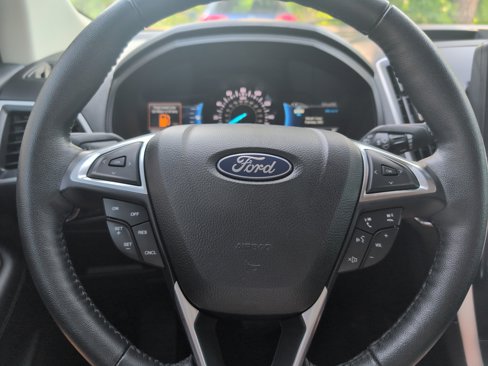 Used 2023 Ford Edge SEL image 20
