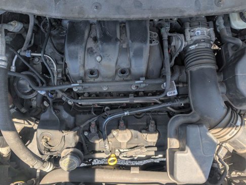 Used 2014 Ford Explorer XLT image 16