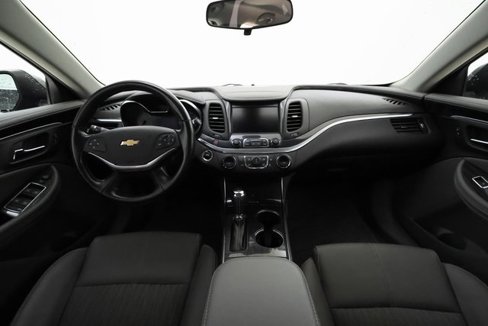Used 2019 Chevrolet Impala LT image 5