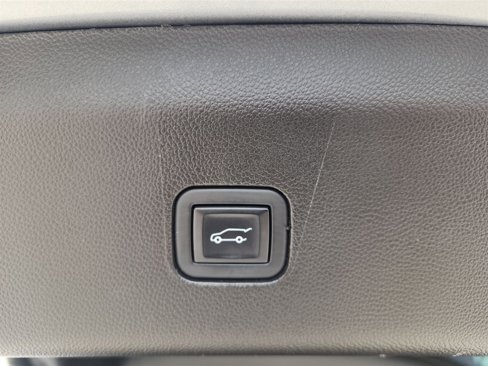 Used 2023 Buick Enclave Premium image 24