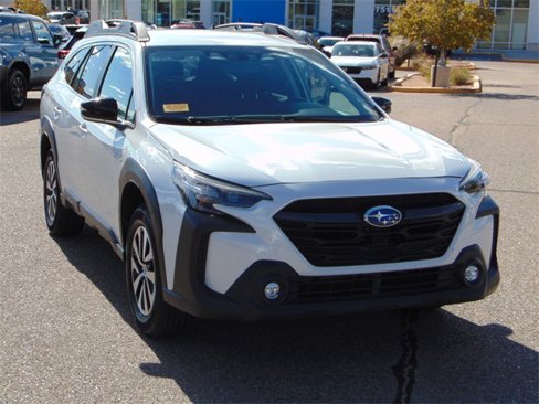 Used 2023 Subaru Outback Premium image 9