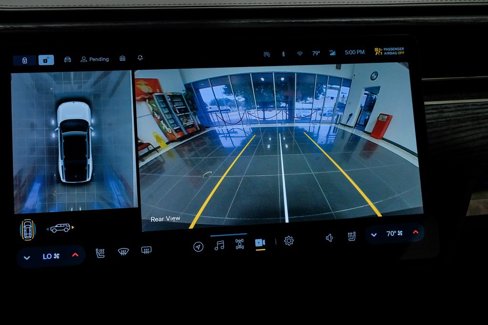Used 2023 Rivian R1S Adventure image 30