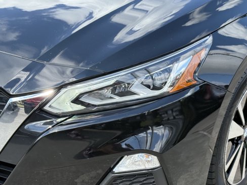 Used 2022 Nissan Altima 2.5 SV image 12