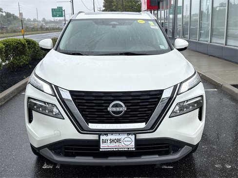 Certified 2022 Nissan Rogue SV w/ SV Premium Package image 3