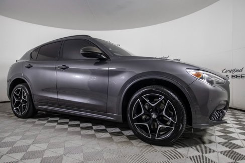 Used 2020 Alfa Romeo Stelvio Ti Sport image 3