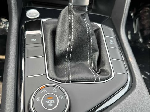 New 2025 Volkswagen Taos S image 28