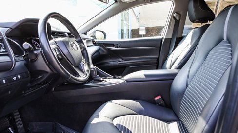 Used 2020 Toyota Camry SE image 17