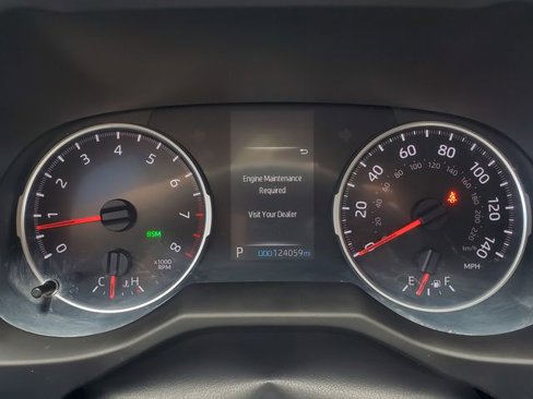 Used 2020 Toyota RAV4 LE image 16
