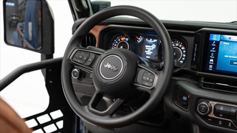 Used 2025 Jeep Wrangler Unlimited Sport image 17