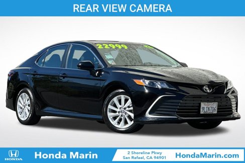 Used 2023 Toyota Camry LE image 3