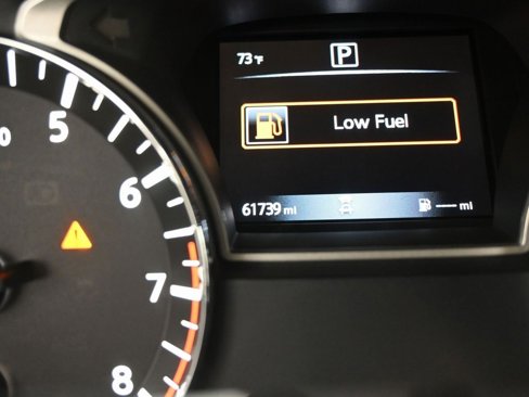 Used 2018 Nissan Pathfinder S image 19