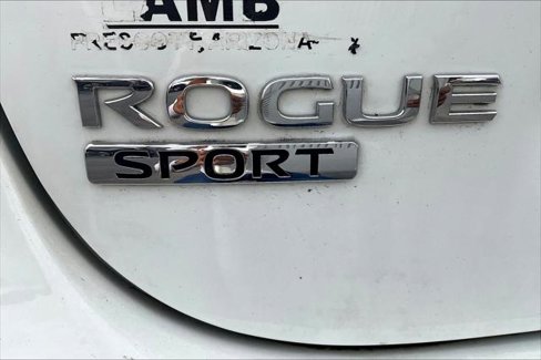 Used 2022 Nissan Rogue Sport S image 4