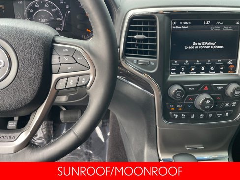 Used 2018 Jeep Grand Cherokee Overland image 15