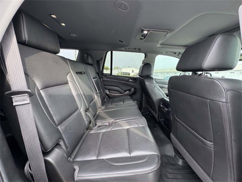 Used 2018 GMC Yukon SLT w/ Premium Edition image 16