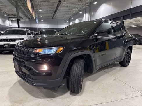 Used 2022 Jeep Compass Altitude image 3