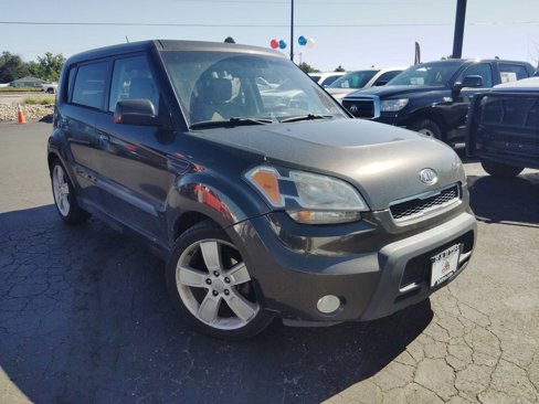 Used 2010 Kia Soul ! image 3