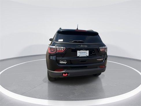 Used 2018 Jeep Compass Trailhawk w/ Popular Equipment Group image 7