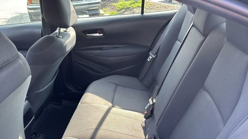 Used 2021 Toyota Corolla LE image 29