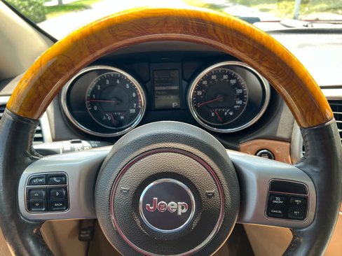 Used 2013 Jeep Grand Cherokee Overland image 47