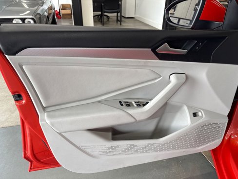 Used 2019 Volkswagen Jetta S w/ Driver Assistance Package image 30