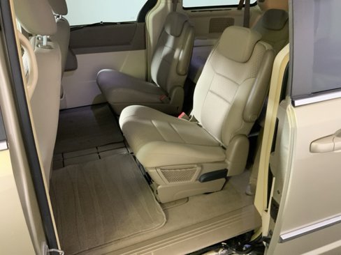 Used 2010 Chrysler Town & Country Touring w/ Family Value Group image 29