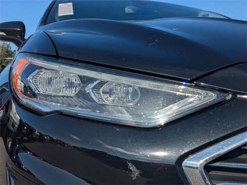 Used 2020 Ford Fusion SEL image 11