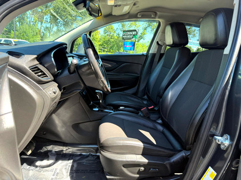 Used 2018 Buick Encore Preferred image 16