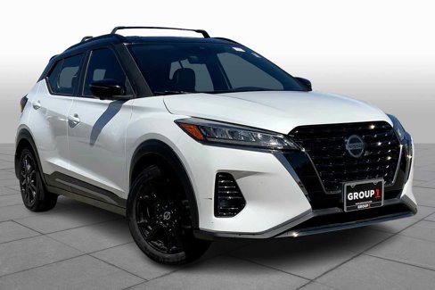 Used 2021 Nissan Kicks SR w/ SR Premium Package image 2