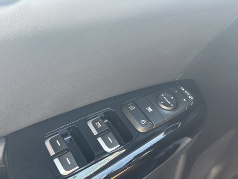Used 2021 Kia Sportage EX w/ EX Technology Package image 24