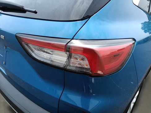 Used 2020 Ford Escape SE image 13