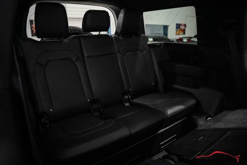 Used 2023 Land Rover Defender 110 X-Dynamic SE image 58