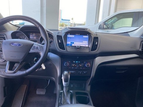 Certified 2018 Ford Escape SEL w/ Ford Safe & Smart Package image 28