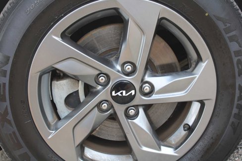 Used 2022 Kia K5 LXS image 17