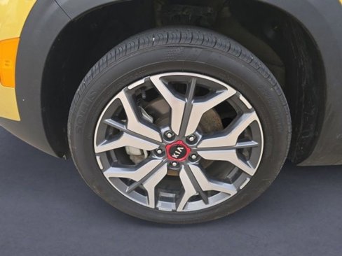 Used 2021 Kia Seltos SX w/ SX Sunroof Package image 27