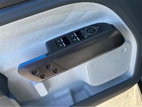 New 2025 Ford Maverick XLT image 39