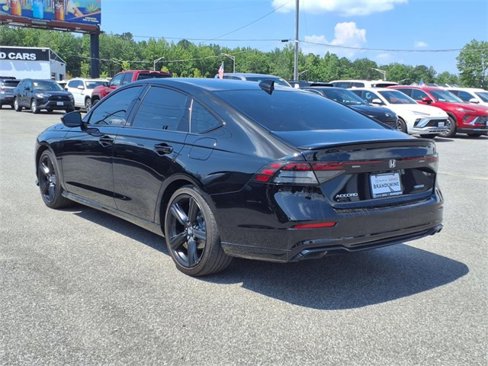 Used 2023 Honda Accord Sport image 10