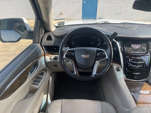 Used 2019 Cadillac Escalade ESV Premium Luxury w/ LPO, Radiant Package image 11