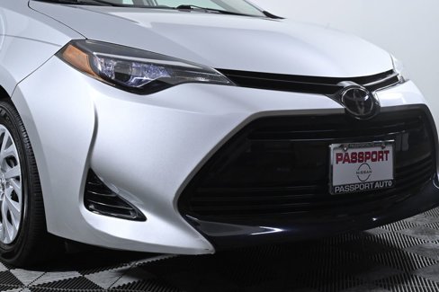 Used 2017 Toyota Corolla LE image 5
