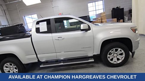 Used 2016 Chevrolet Colorado LT w/ LT Convenience Package image 2