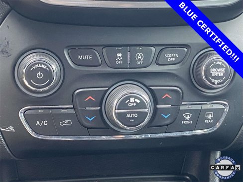 Used 2019 Jeep Cherokee Limited image 28